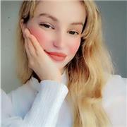 Profesora para aquella gente que quieren aprender el español o el árabe manejo las dos cosas, prefiero que las clases sean online